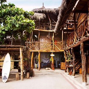 Hostal Olmito Canoa